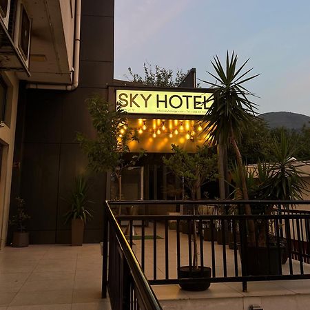 Sky Hotel Prizren Exteriör bild